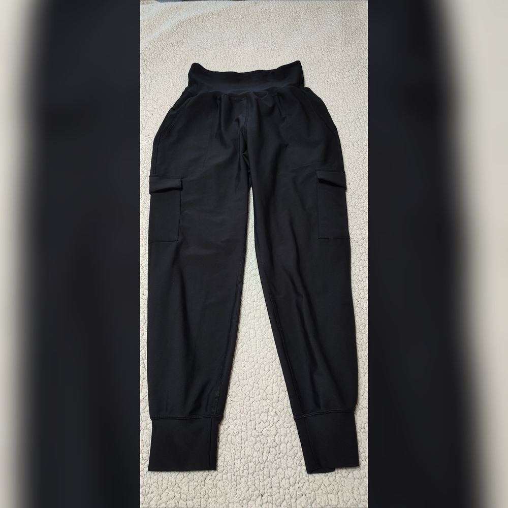 Old Navy Black Powersoft High-Rise Jogger Pants